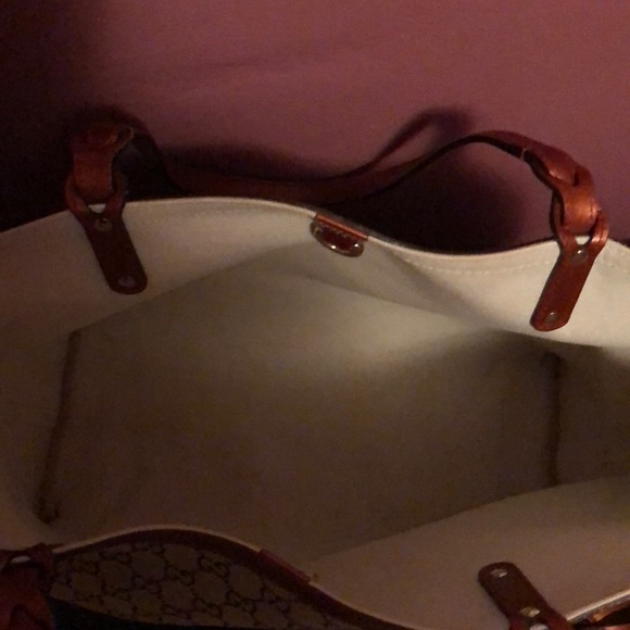 Gucci tote canvas bags with bronze leather straps. - Picture 3 of 5